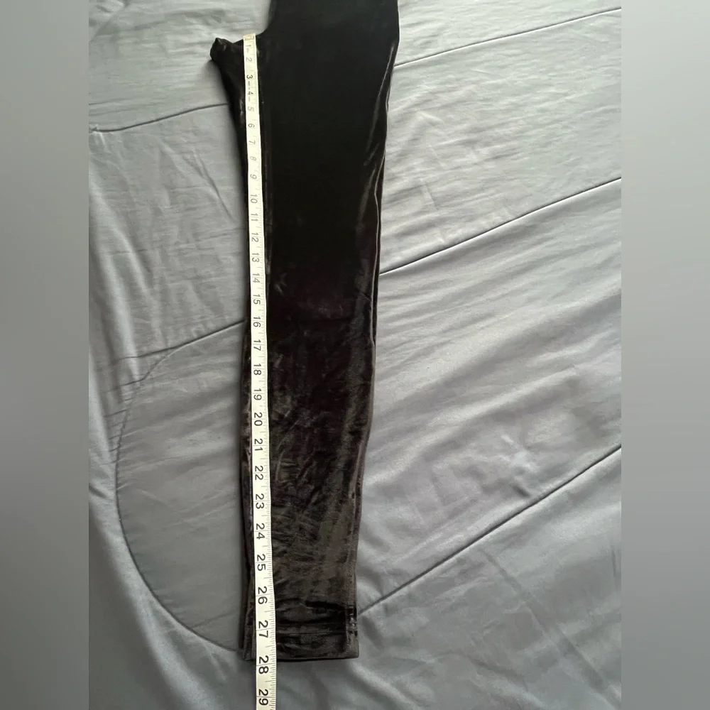 🍋 LIKE NEW Lululemon Wunder Lounge Black High-Rise Tight 28" *Velvet - Sz 8 - Picture 11 of 12